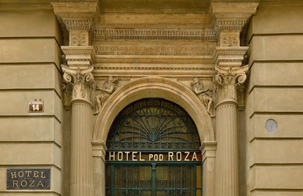 hotel-pod-roza-galeria-1